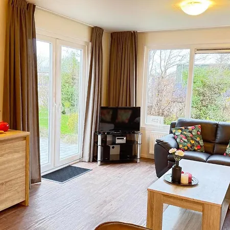 Apartment Recreatiepark De Watersnip *